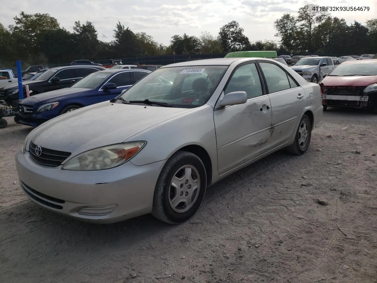 2003 Toyota Camry Le VIN: 4T1BF32K93U564679 Lot: 71038993