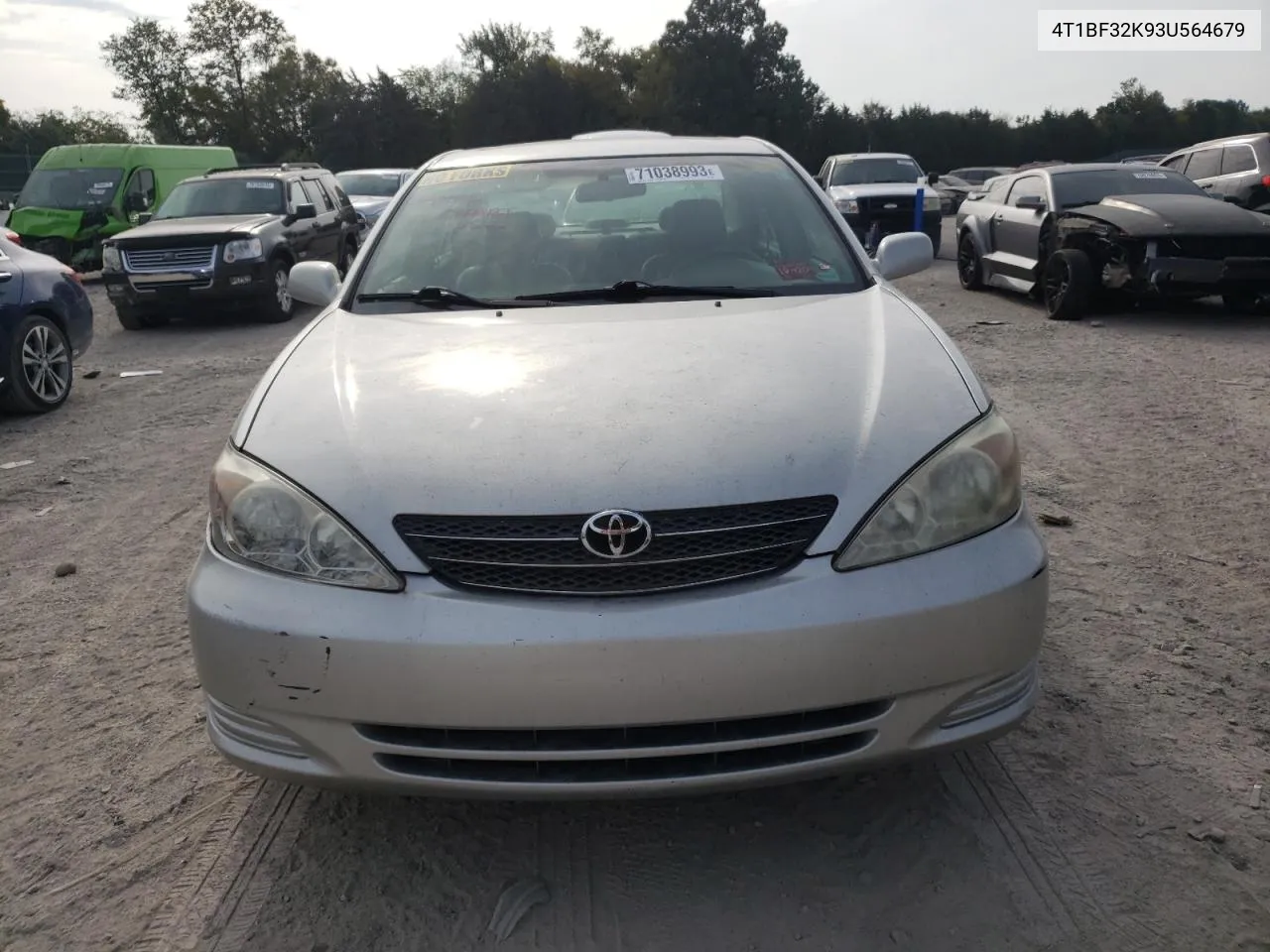 2003 Toyota Camry Le VIN: 4T1BF32K93U564679 Lot: 71038993