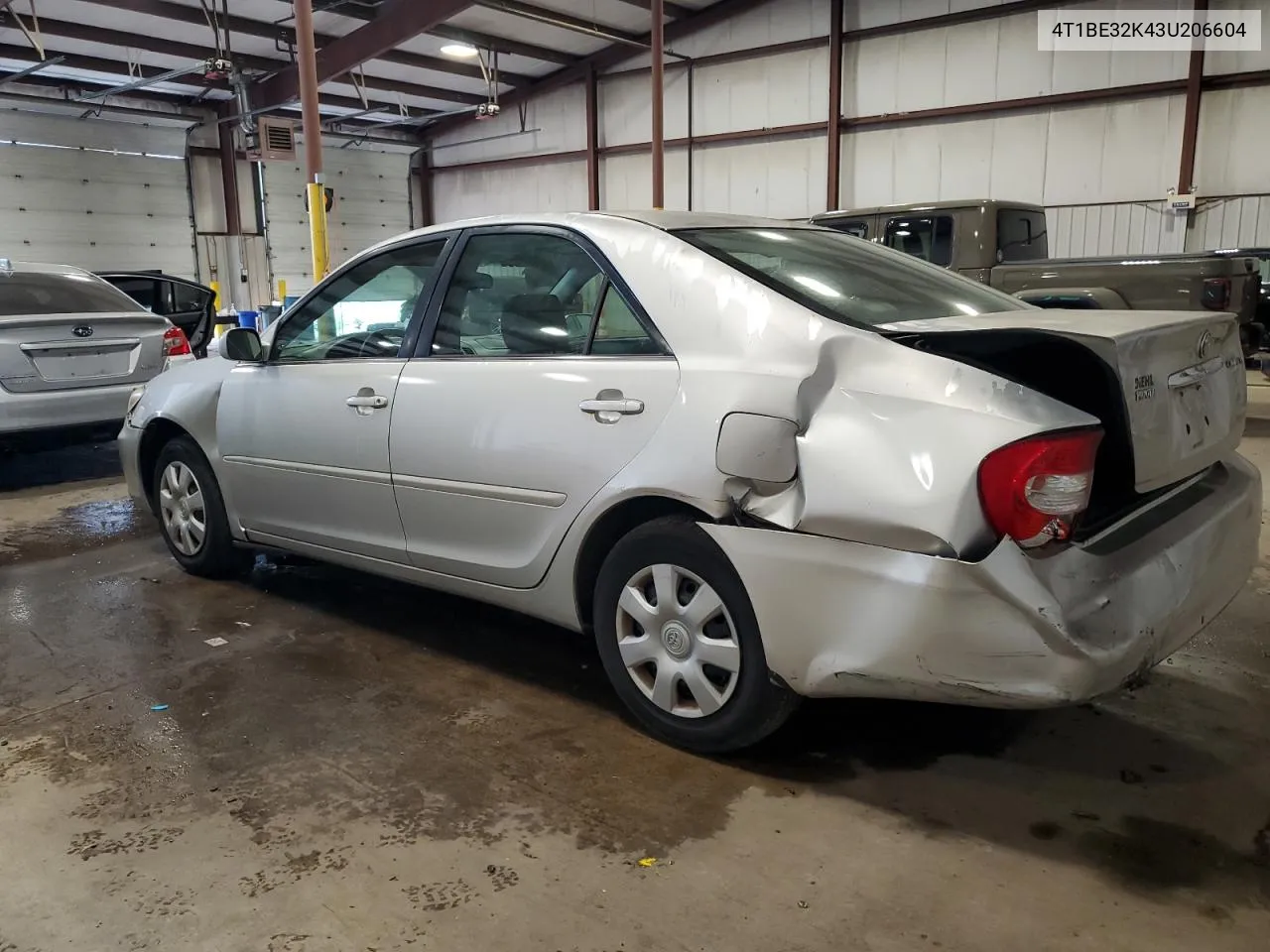 2003 Toyota Camry Le VIN: 4T1BE32K43U206604 Lot: 71617344