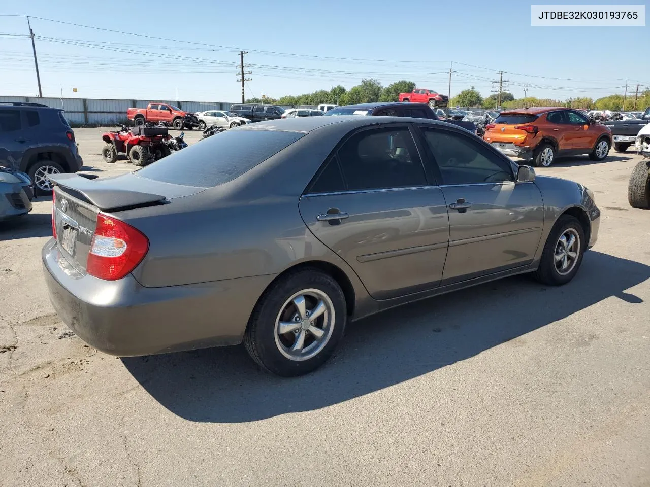 2003 Toyota Camry Le VIN: JTDBE32K030193765 Lot: 72182064