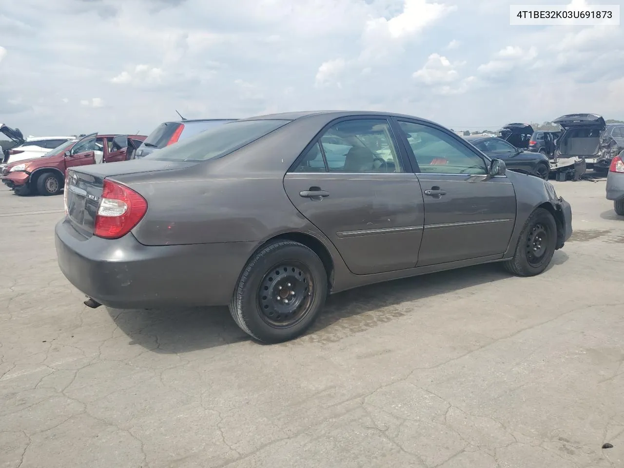 2003 Toyota Camry Le VIN: 4T1BE32K03U691873 Lot: 72458074