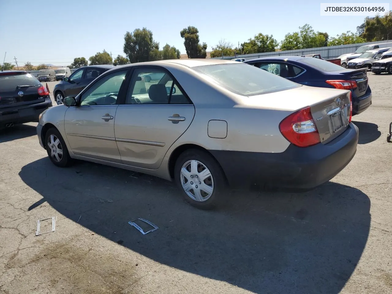 2003 Toyota Camry Le VIN: JTDBE32K530164956 Lot: 72575184