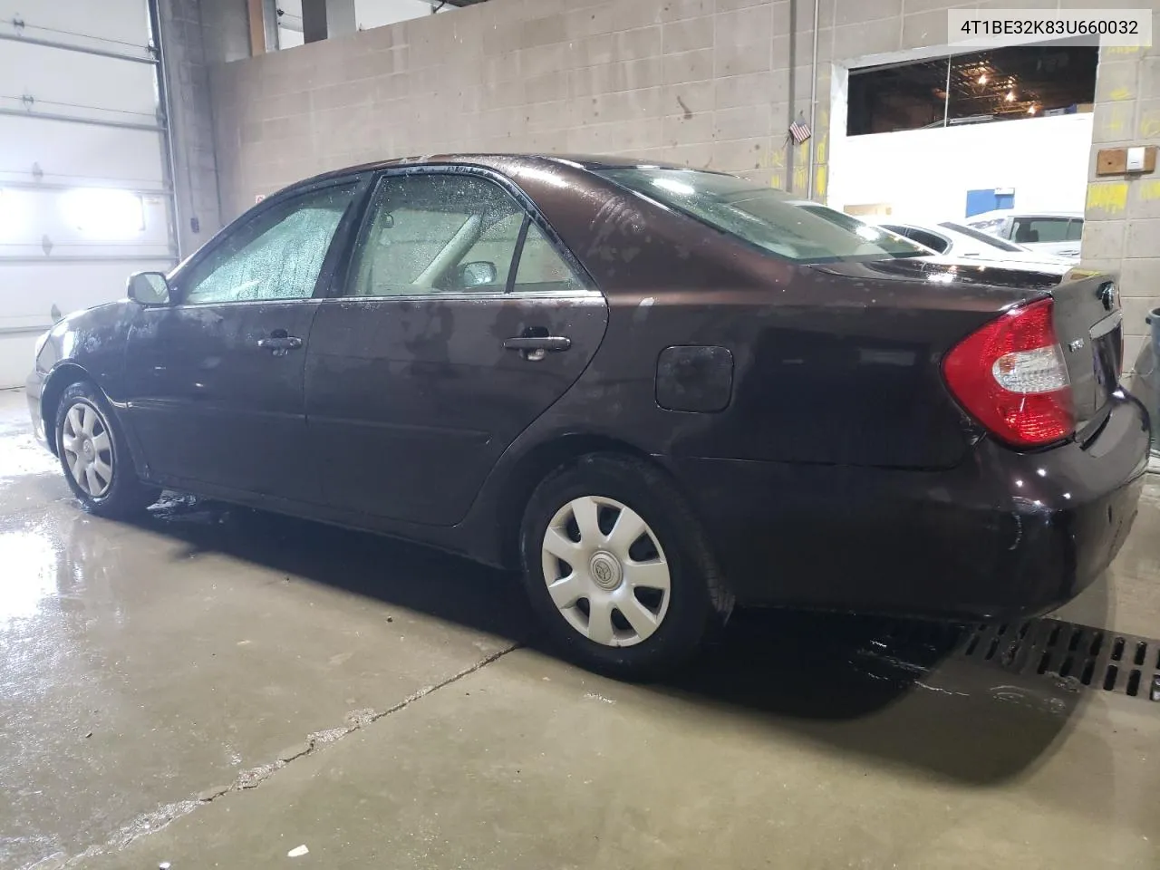 2003 Toyota Camry Le VIN: 4T1BE32K83U660032 Lot: 72806134