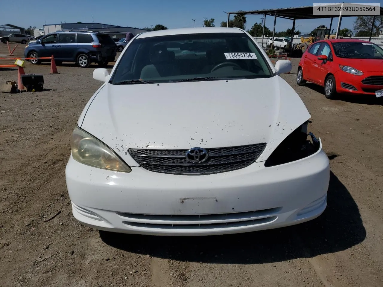 2003 Toyota Camry Le VIN: 4T1BF32K93U059564 Lot: 73094254