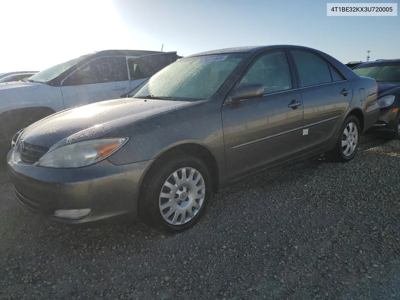 2003 Toyota Camry Le VIN: 4T1BE32KX3U720005 Lot: 74111624