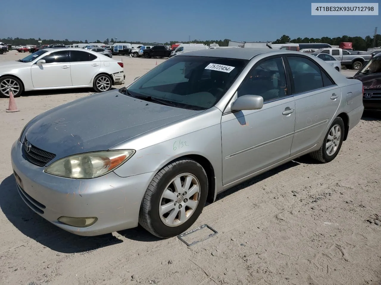 2003 Toyota Camry Le VIN: 4T1BE32K93U712798 Lot: 75722454