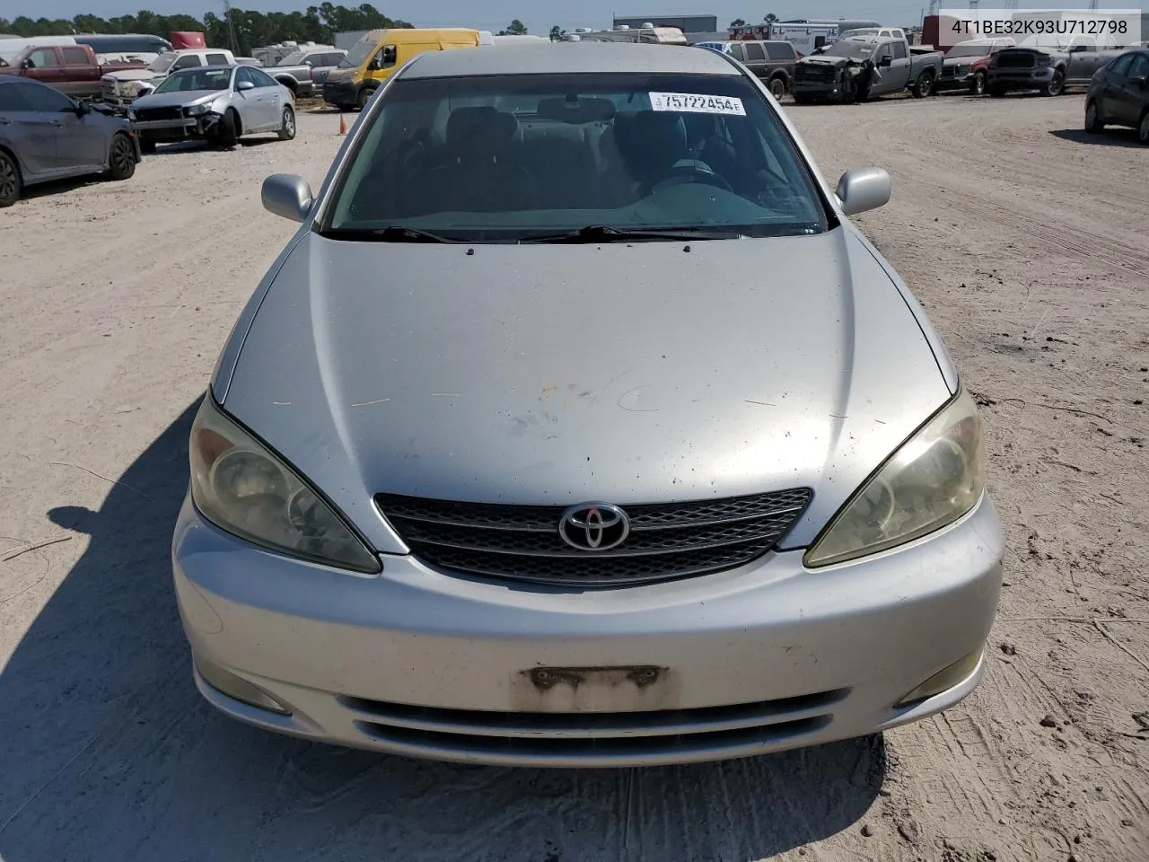 2003 Toyota Camry Le VIN: 4T1BE32K93U712798 Lot: 75722454