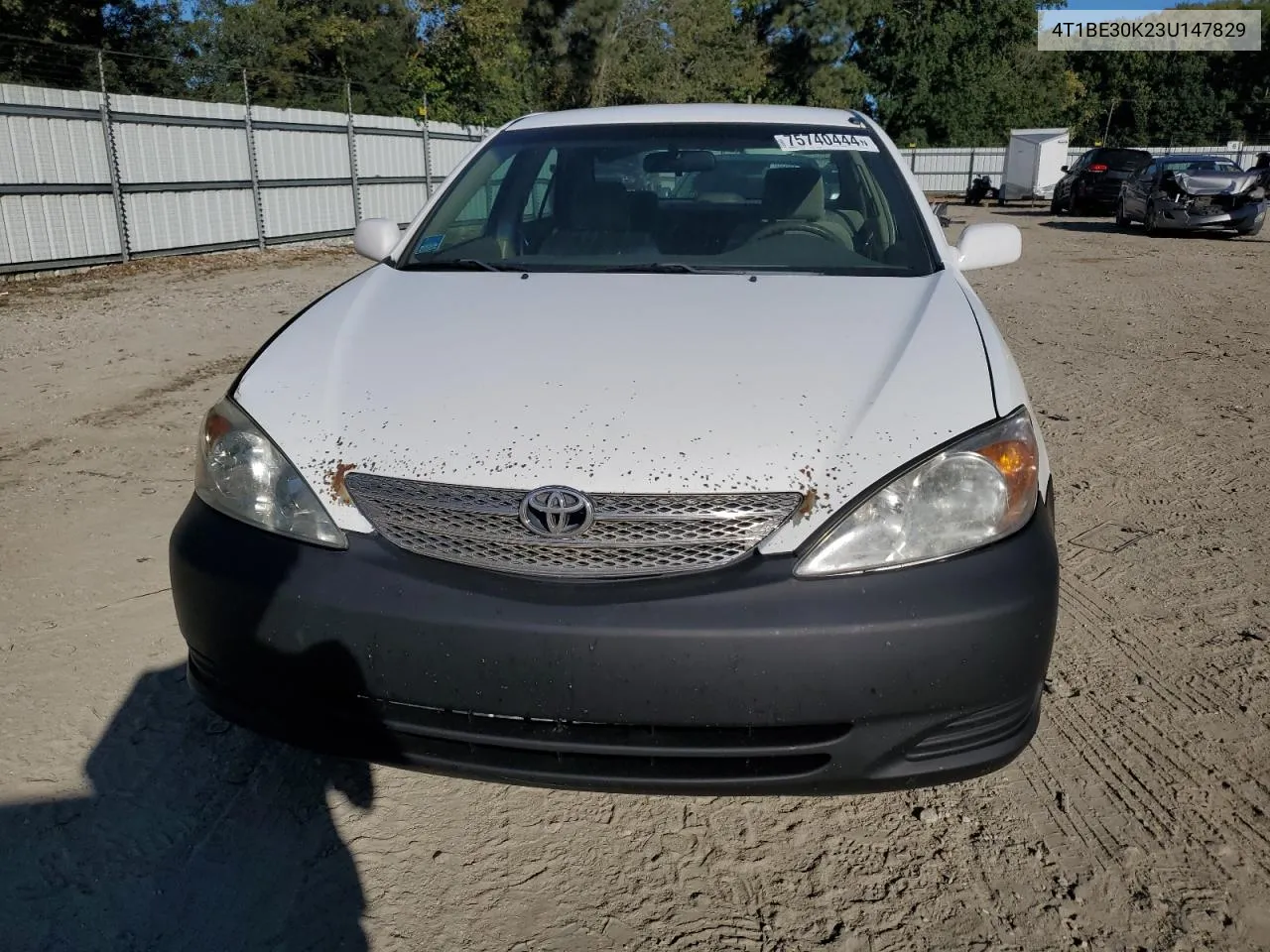 2003 Toyota Camry Le VIN: 4T1BE30K23U147829 Lot: 75740444