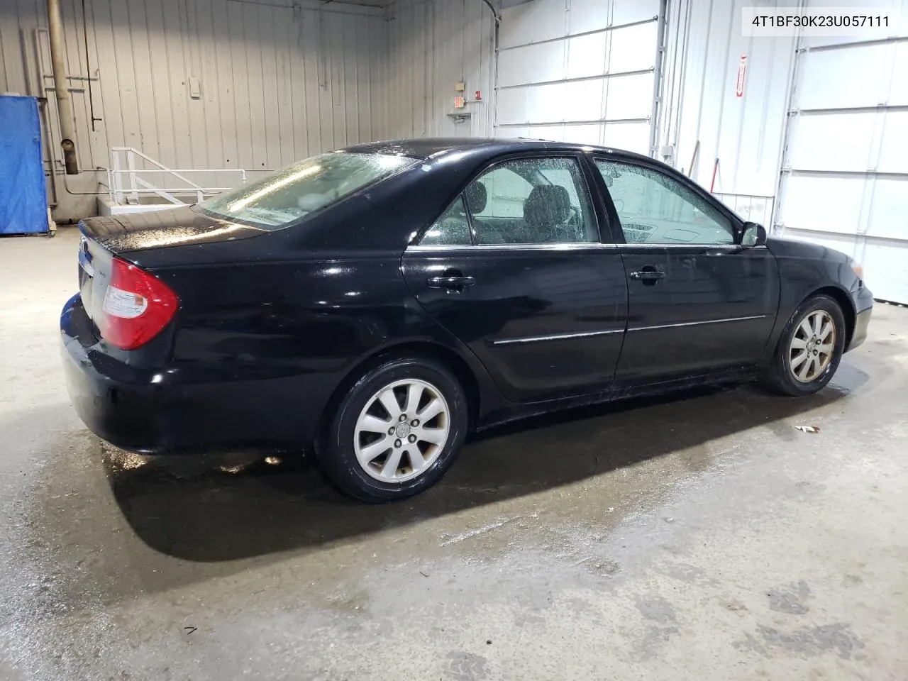 2003 Toyota Camry Le VIN: 4T1BF30K23U057111 Lot: 76963164