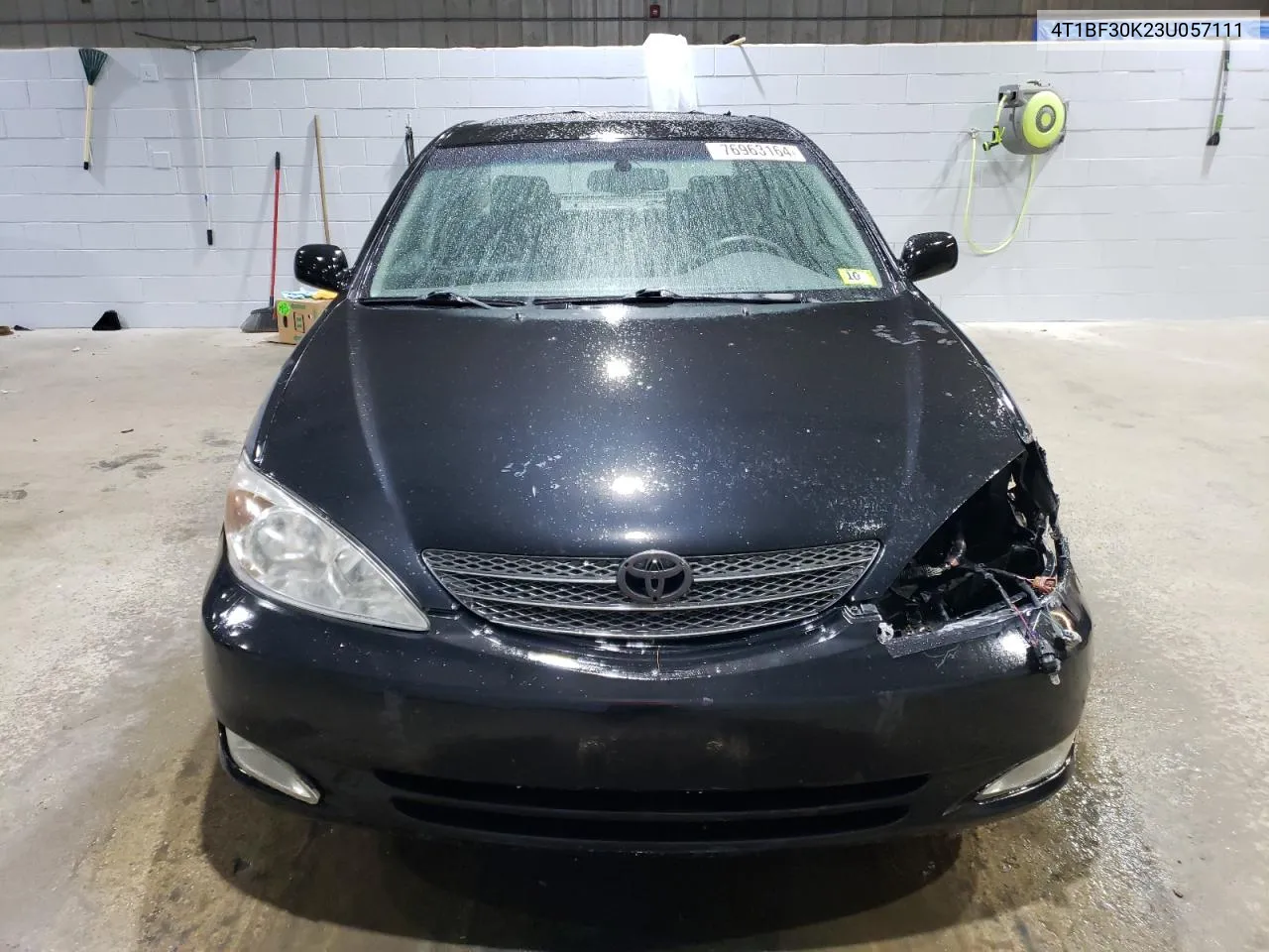 2003 Toyota Camry Le VIN: 4T1BF30K23U057111 Lot: 76963164