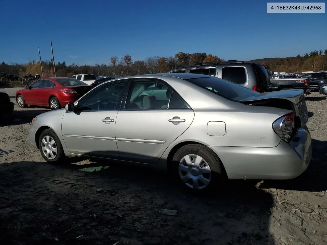 2003 Toyota Camry Le VIN: 4T1BE32K43U742968 Lot: 77201714