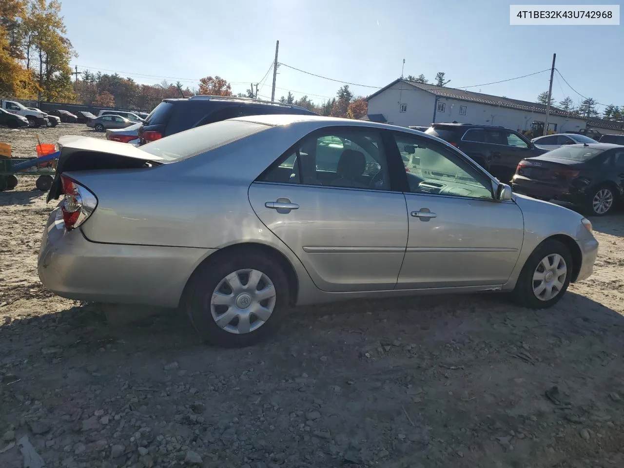 2003 Toyota Camry Le VIN: 4T1BE32K43U742968 Lot: 77201714