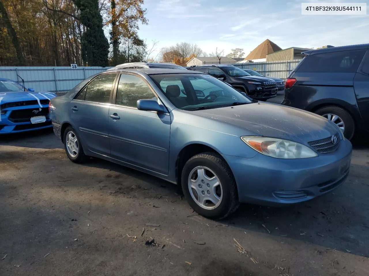 2003 Toyota Camry Le VIN: 4T1BF32K93U544111 Lot: 77653724