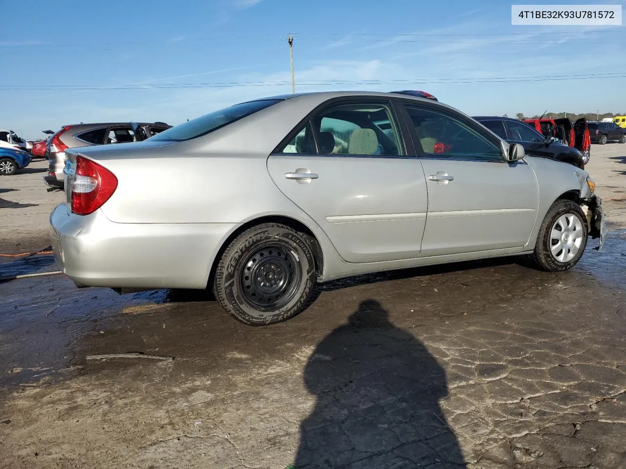 4T1BE32K93U781572 2003 Toyota Camry Le