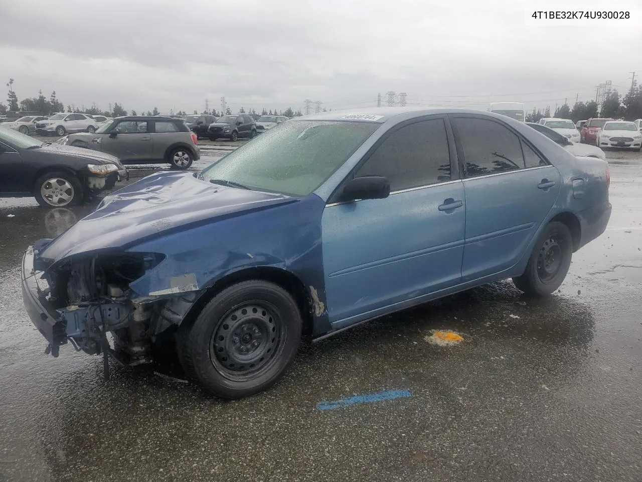 2004 Toyota Camry Le VIN: 4T1BE32K74U930028 Lot: 40608744