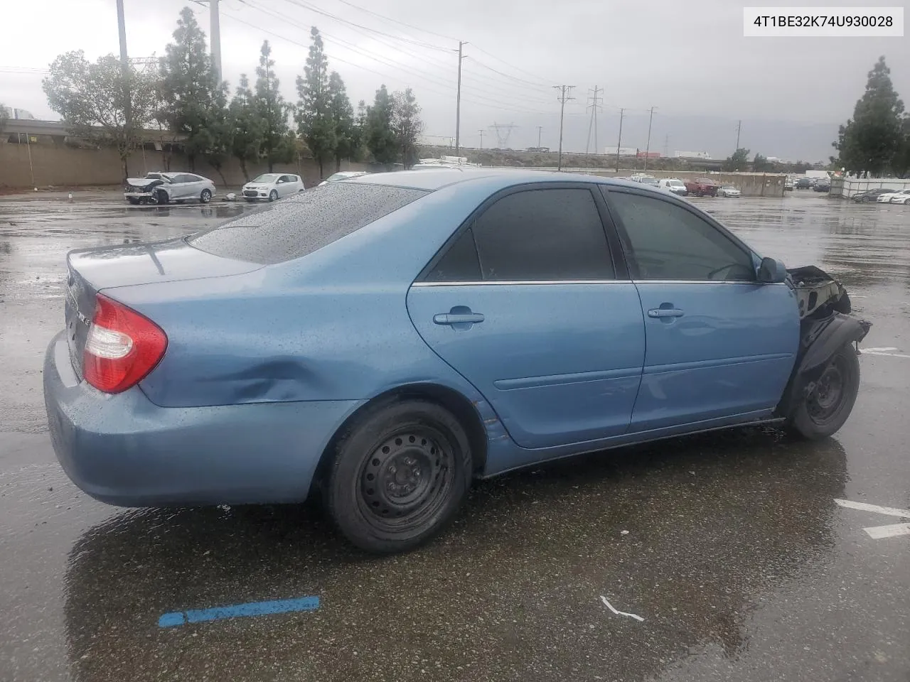 2004 Toyota Camry Le VIN: 4T1BE32K74U930028 Lot: 40608744