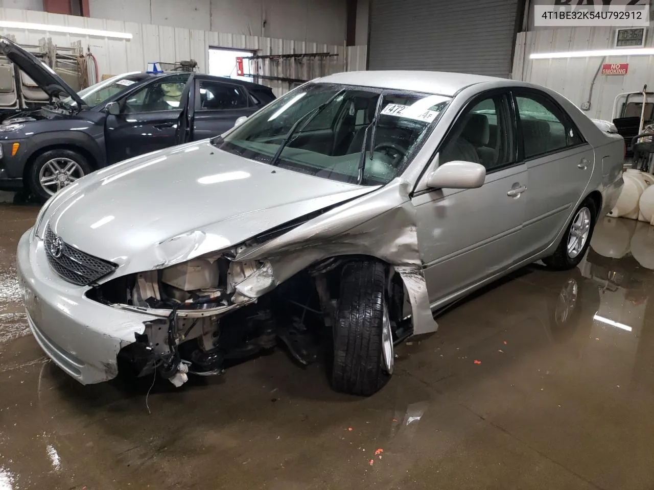 2004 Toyota Camry Le VIN: 4T1BE32K54U792912 Lot: 47231264