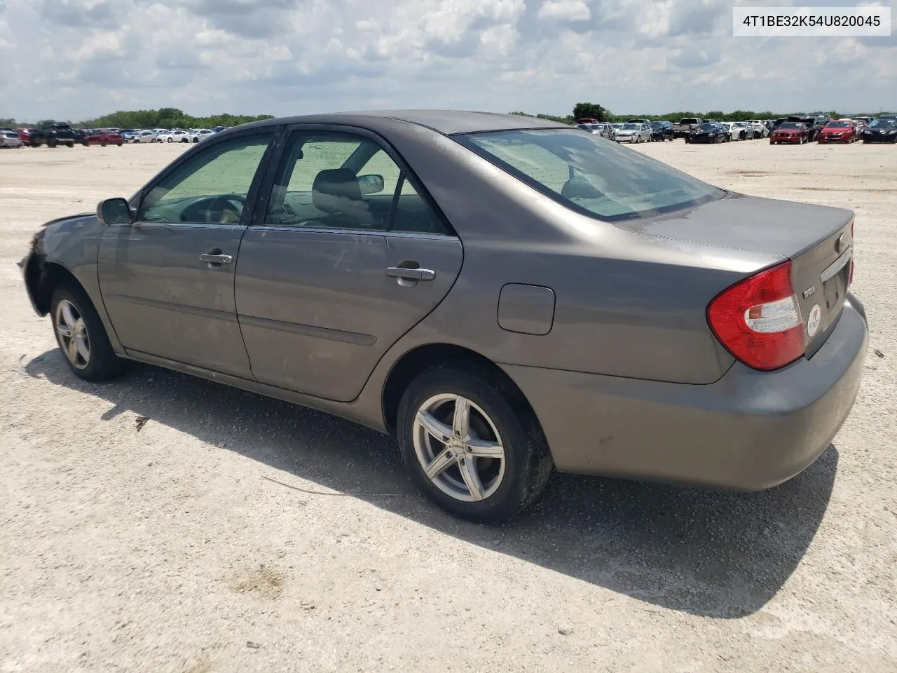 2004 Toyota Camry Le VIN: 4T1BE32K54U820045 Lot: 59028394