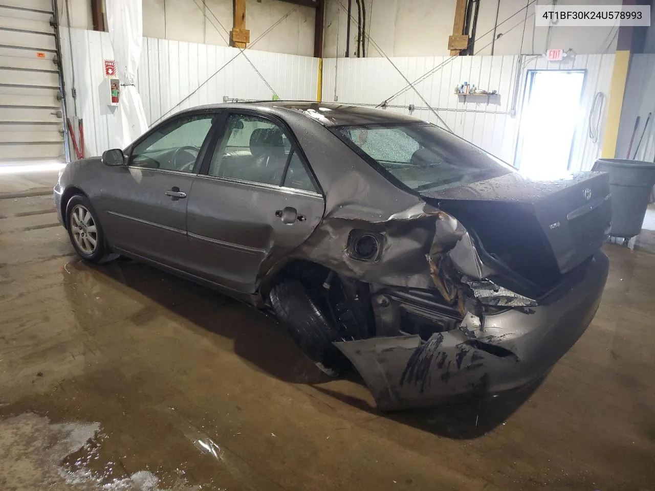 2004 Toyota Camry Le VIN: 4T1BF30K24U578993 Lot: 61938564