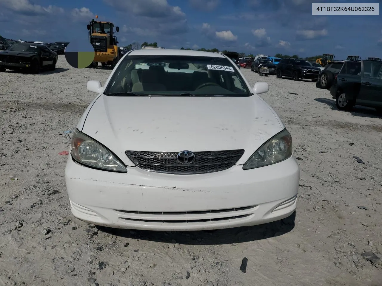 2004 Toyota Camry Le VIN: 4T1BF32K64U062326 Lot: 62006344