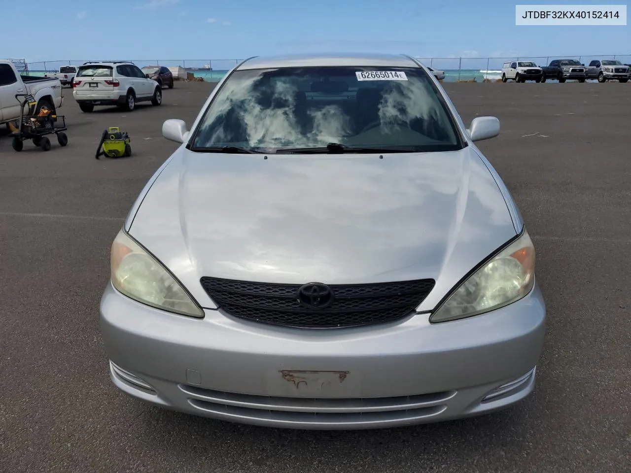 2004 Toyota Camry Le VIN: JTDBF32KX40152414 Lot: 62665014