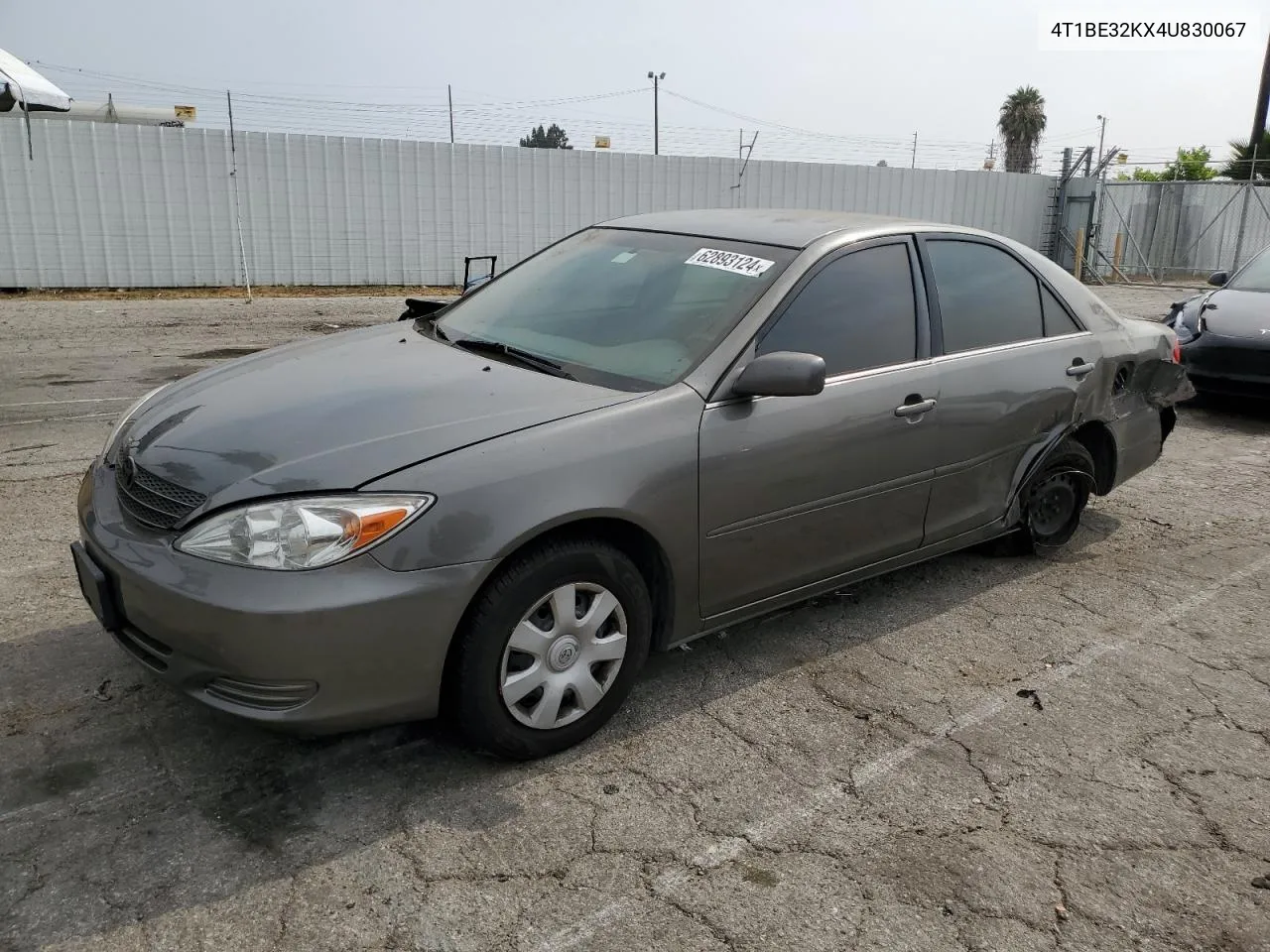 2004 Toyota Camry Le VIN: 4T1BE32KX4U830067 Lot: 62893124