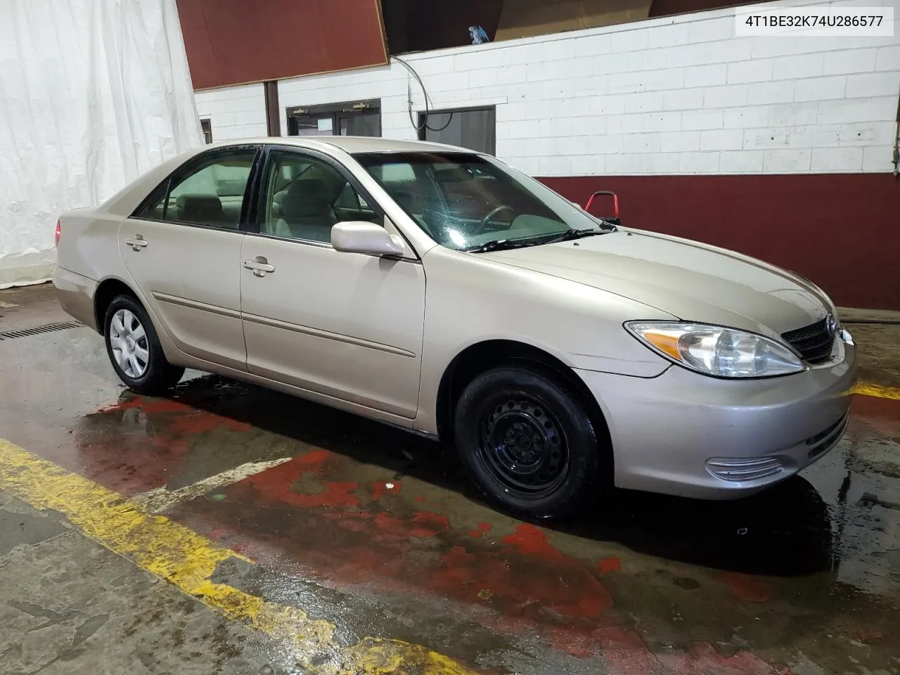 2004 Toyota Camry Le VIN: 4T1BE32K74U286577 Lot: 66609484