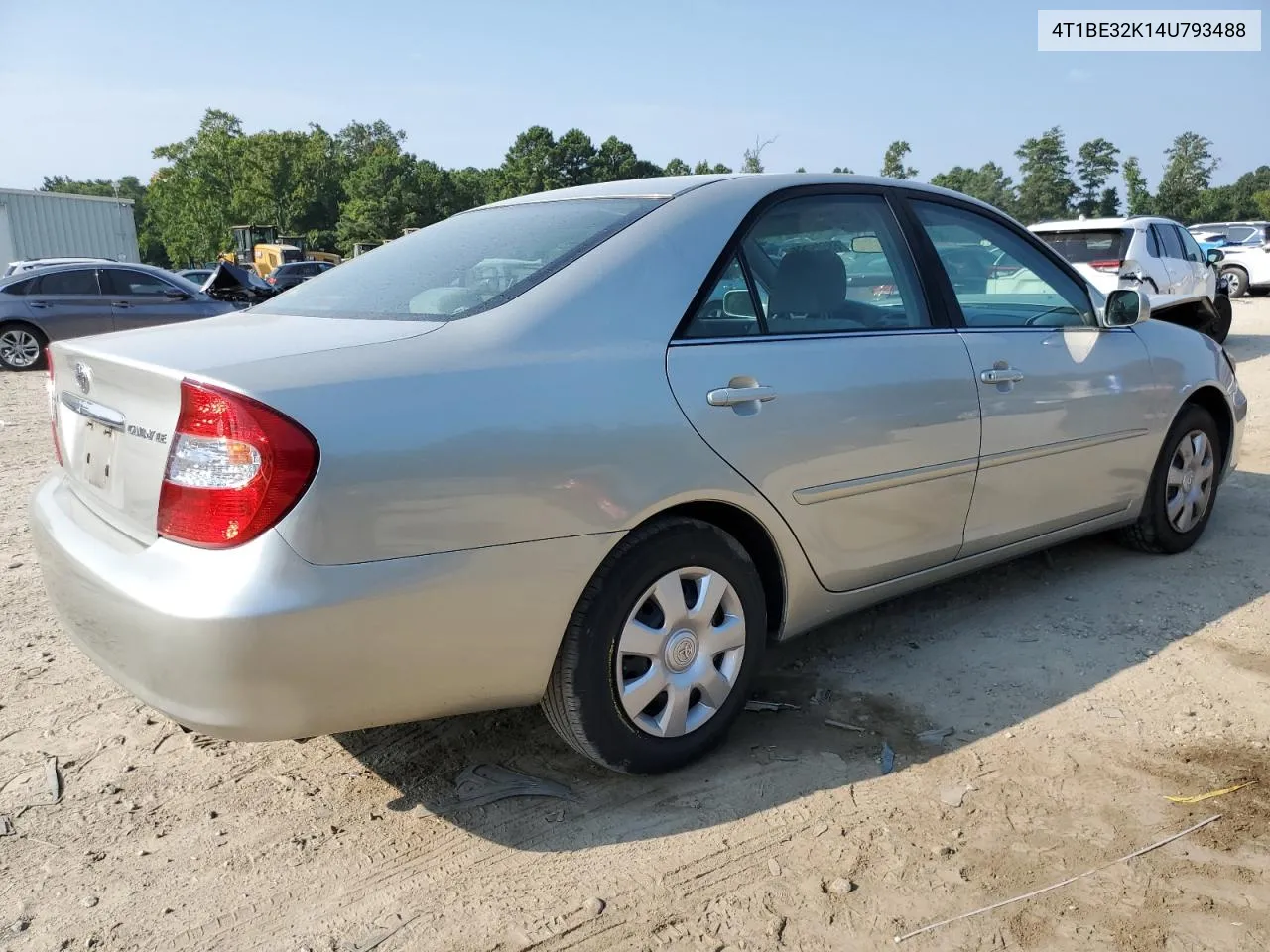 2004 Toyota Camry Le VIN: 4T1BE32K14U793488 Lot: 68505094