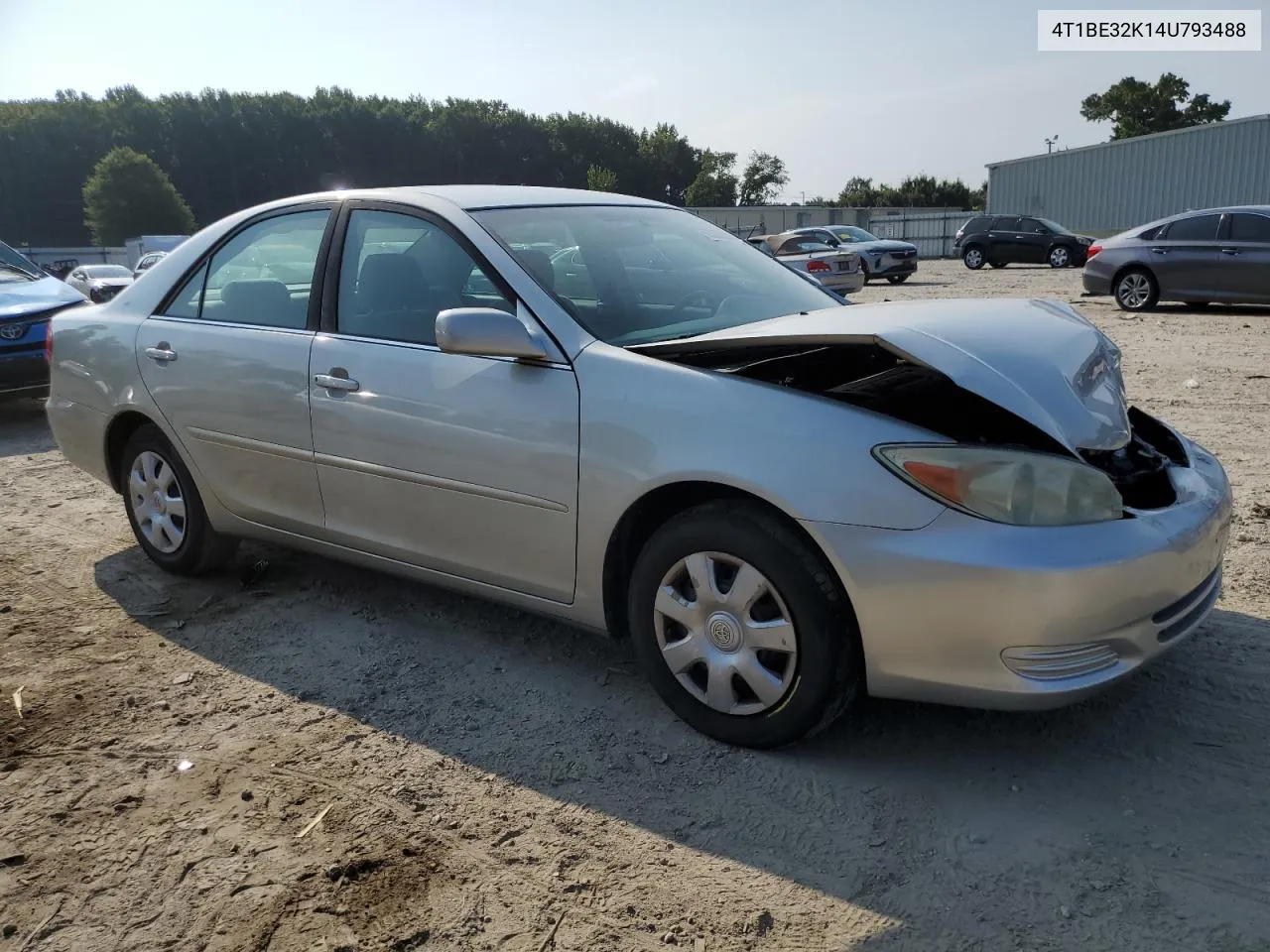 2004 Toyota Camry Le VIN: 4T1BE32K14U793488 Lot: 68505094