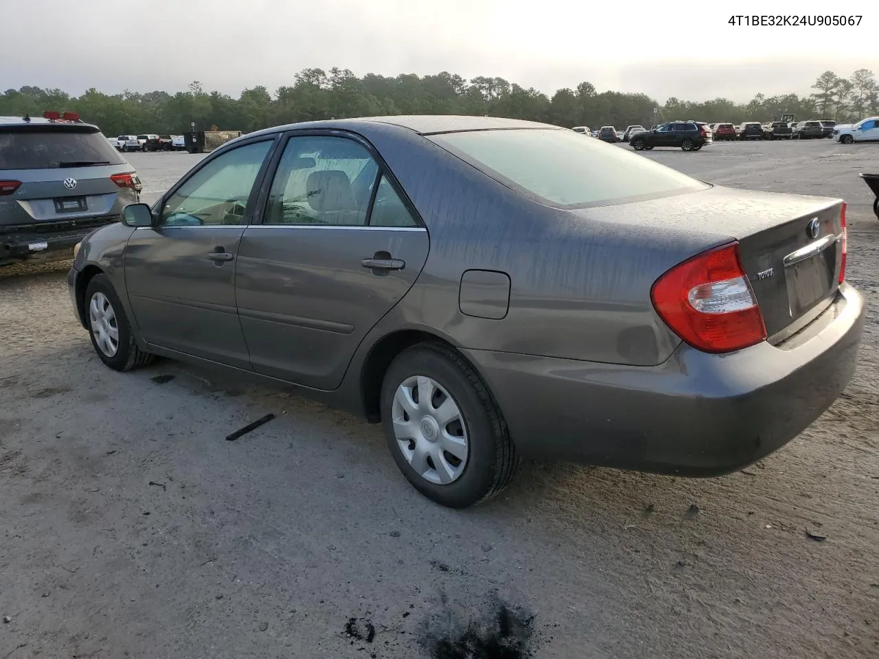 2004 Toyota Camry Le VIN: 4T1BE32K24U905067 Lot: 69096564