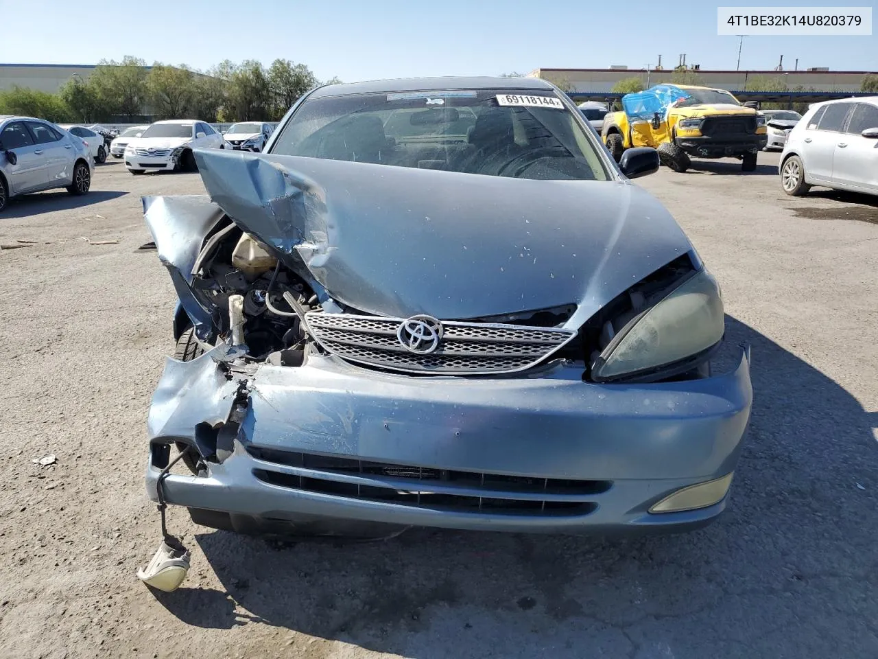 2004 Toyota Camry Le VIN: 4T1BE32K14U820379 Lot: 69118144