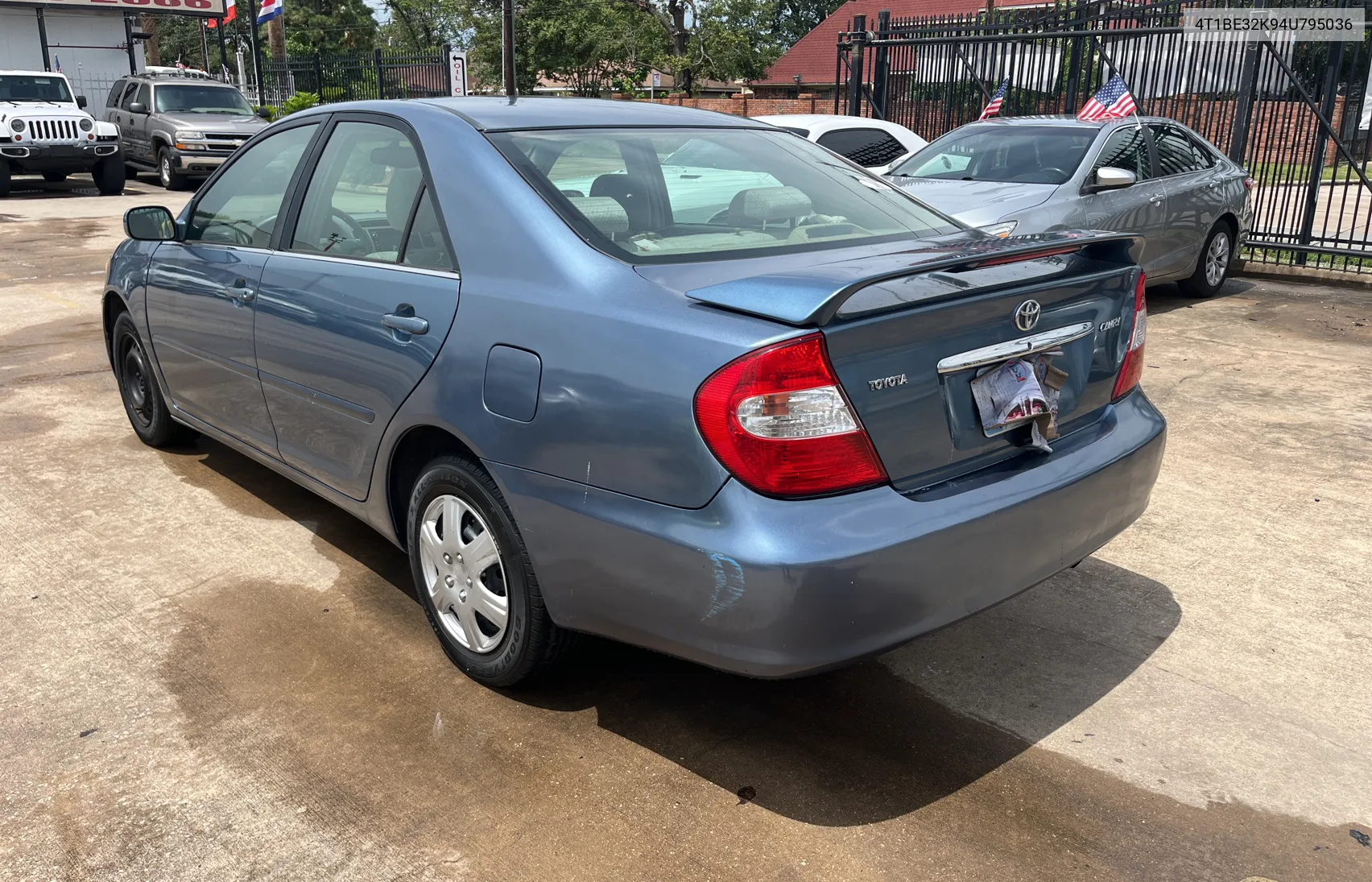 2004 Toyota Camry Le VIN: 4T1BE32K94U795036 Lot: 69271424