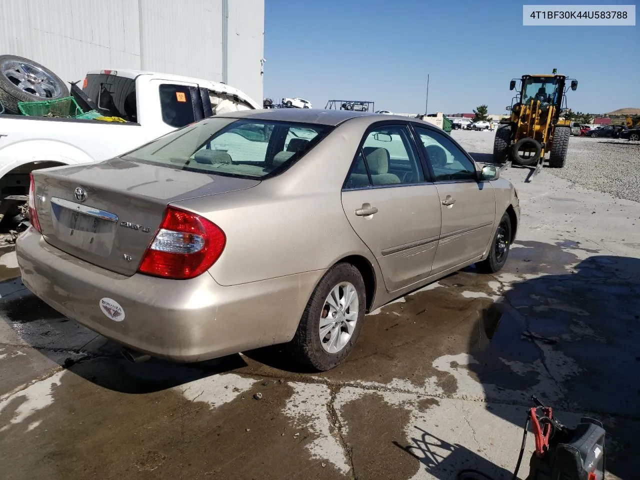 2004 Toyota Camry Le VIN: 4T1BF30K44U583788 Lot: 69339444