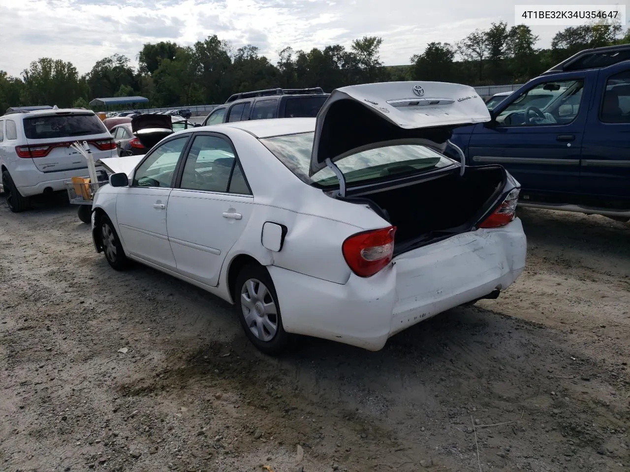 2004 Toyota Camry Le VIN: 4T1BE32K34U354647 Lot: 69844604