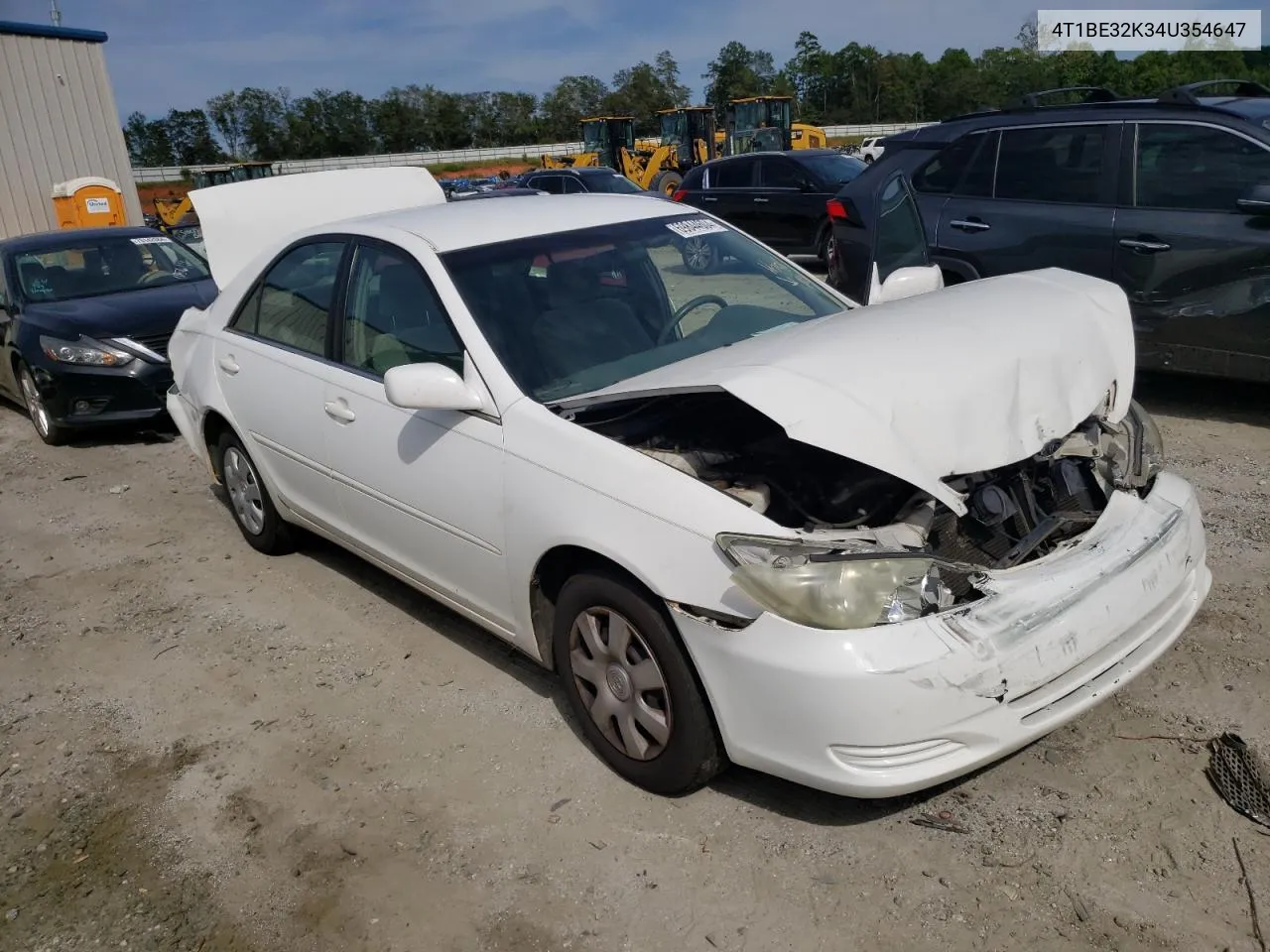 2004 Toyota Camry Le VIN: 4T1BE32K34U354647 Lot: 69844604