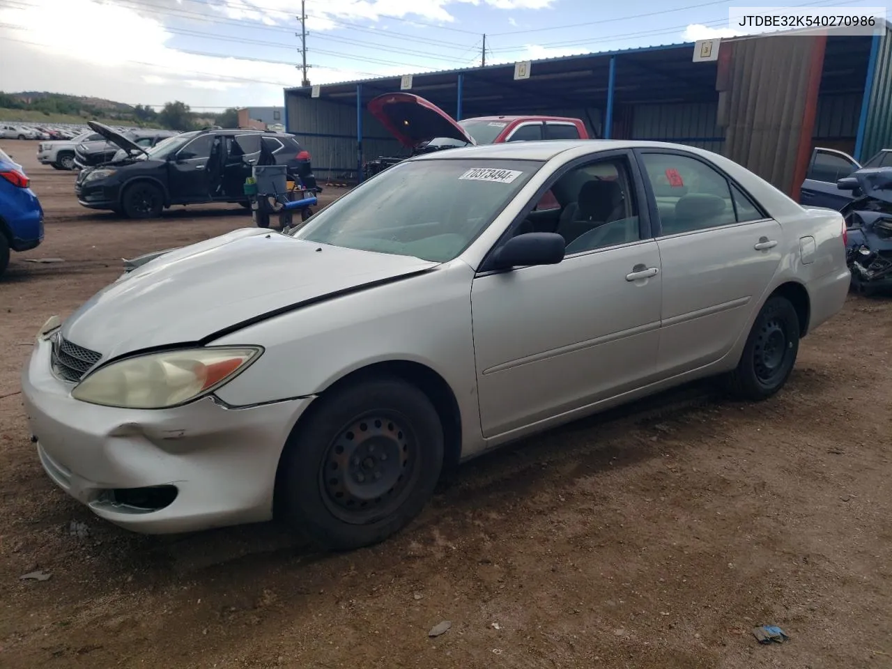 2004 Toyota Camry Le VIN: JTDBE32K540270986 Lot: 70373494