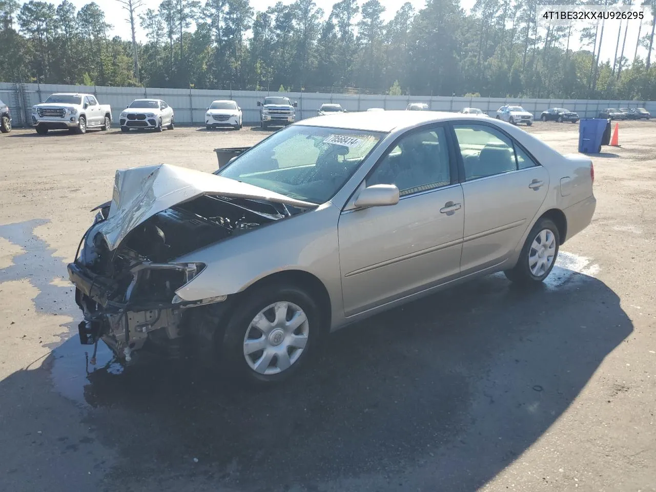 2004 Toyota Camry Le VIN: 4T1BE32KX4U926295 Lot: 70568414