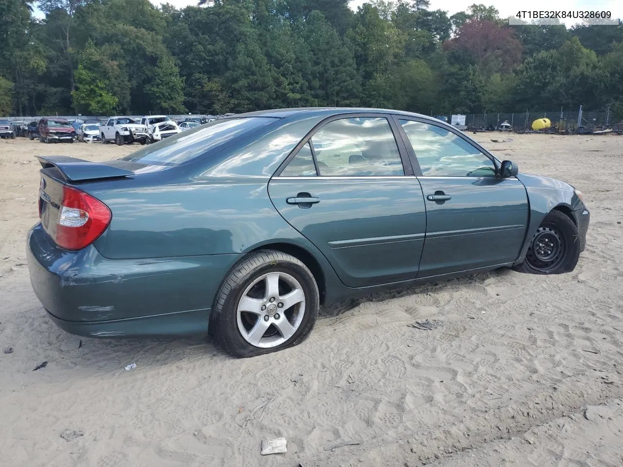 4T1BE32K84U328609 2004 Toyota Camry Le