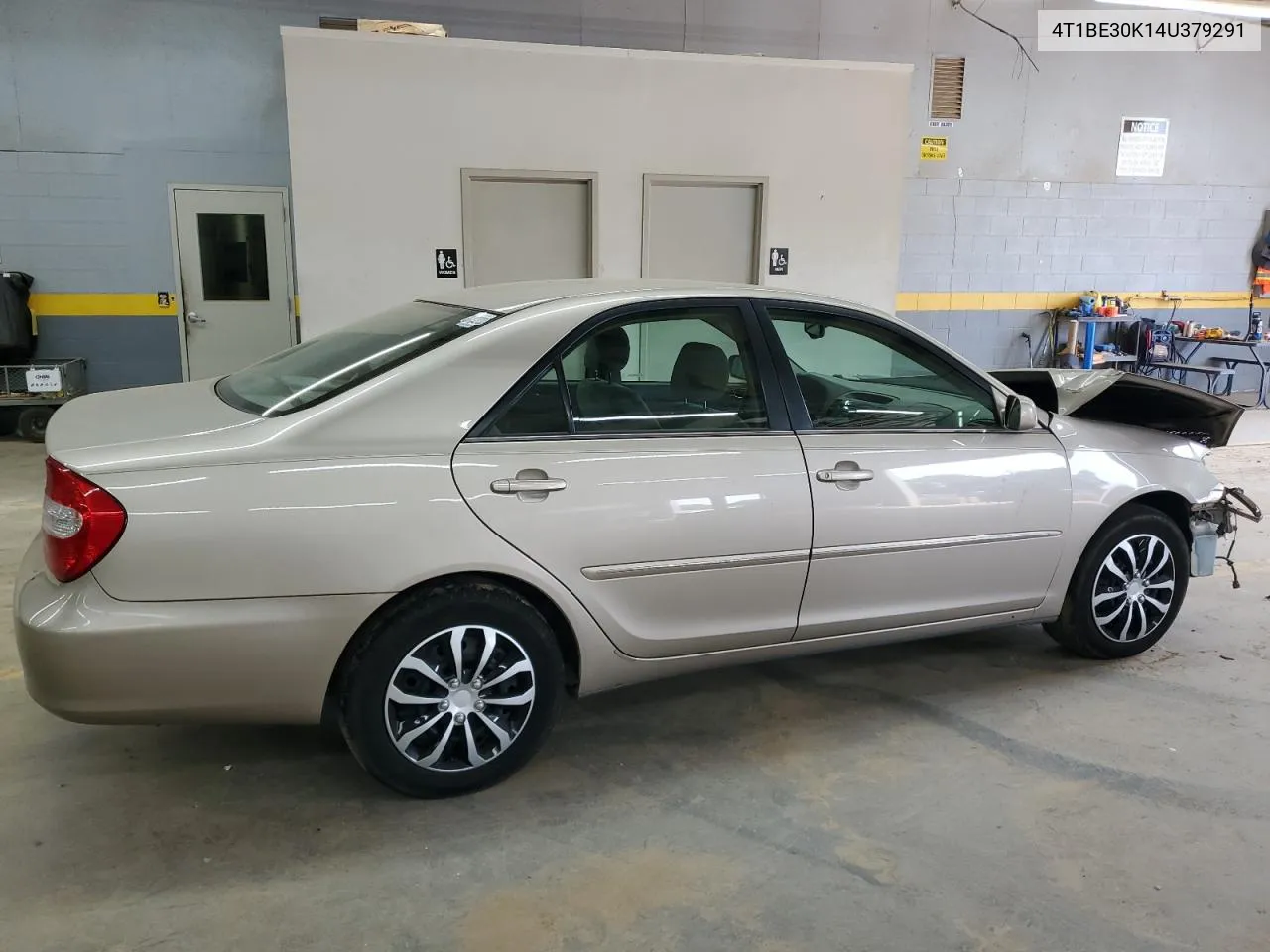 4T1BE30K14U379291 2004 Toyota Camry Le