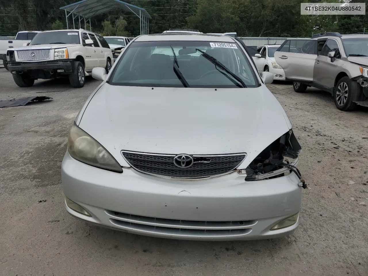 2004 Toyota Camry Le VIN: 4T1BE32K04U880542 Lot: 71205154