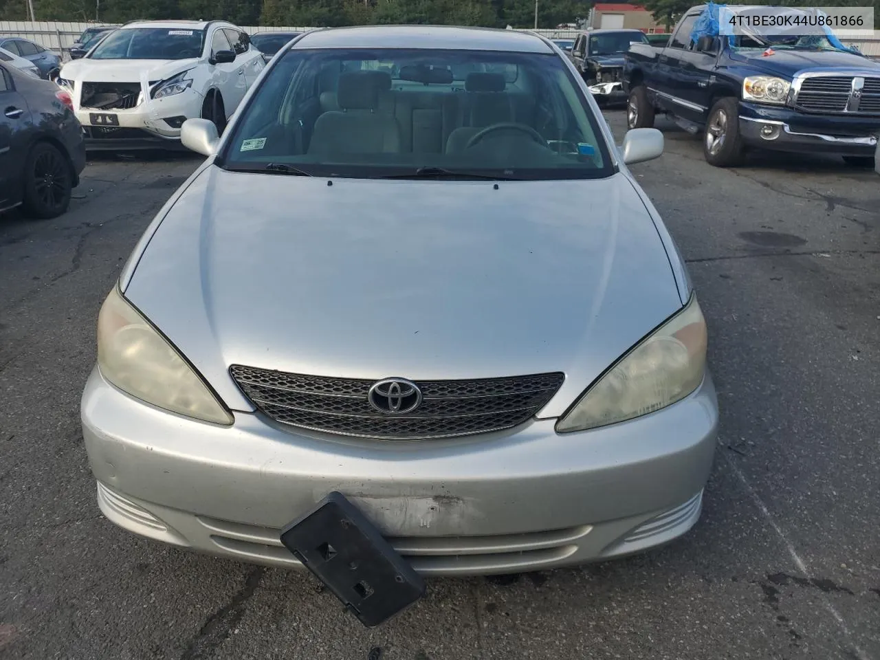 4T1BE30K44U861866 2004 Toyota Camry Le