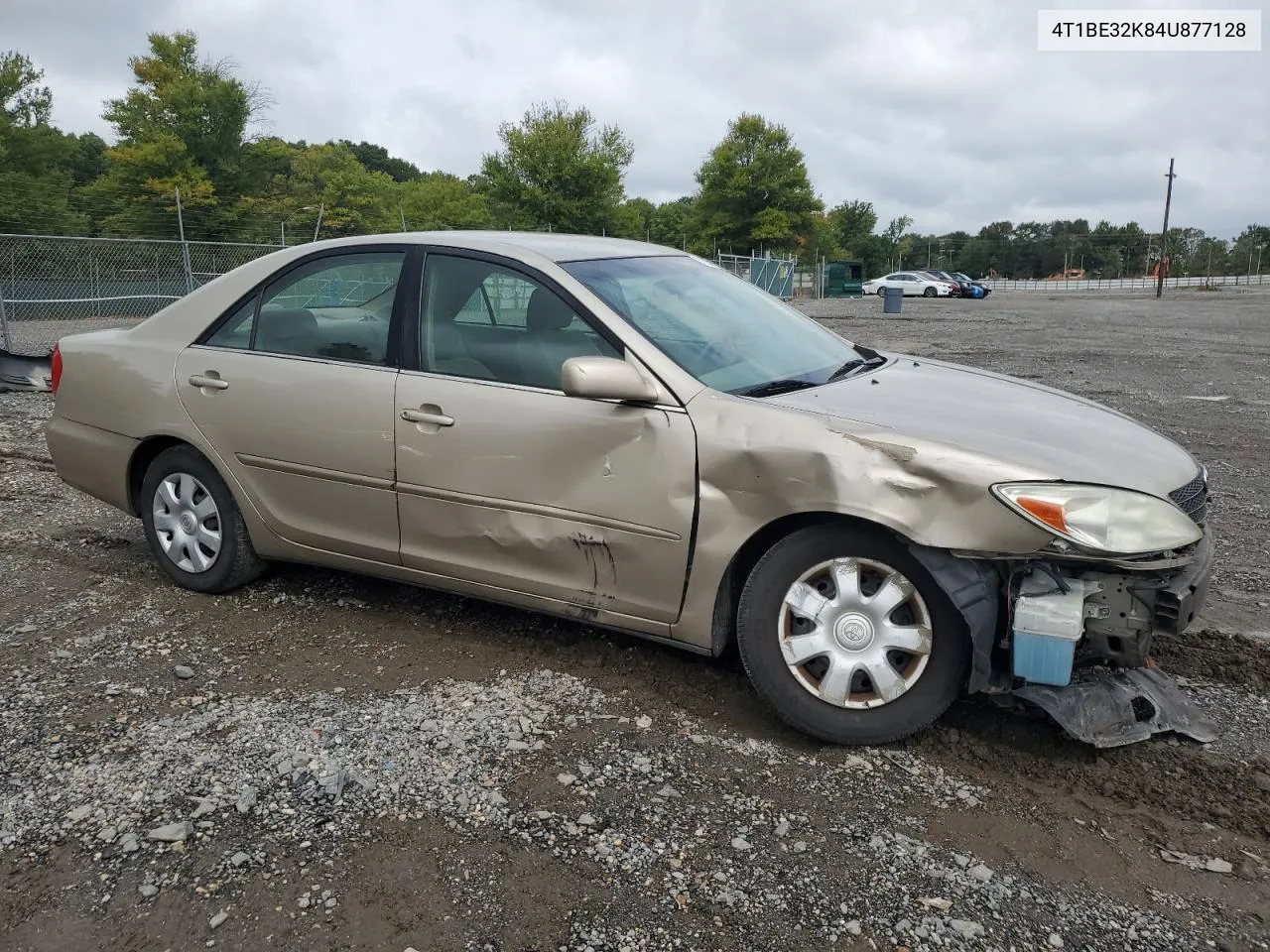 2004 Toyota Camry Le VIN: 4T1BE32K84U877128 Lot: 72041724