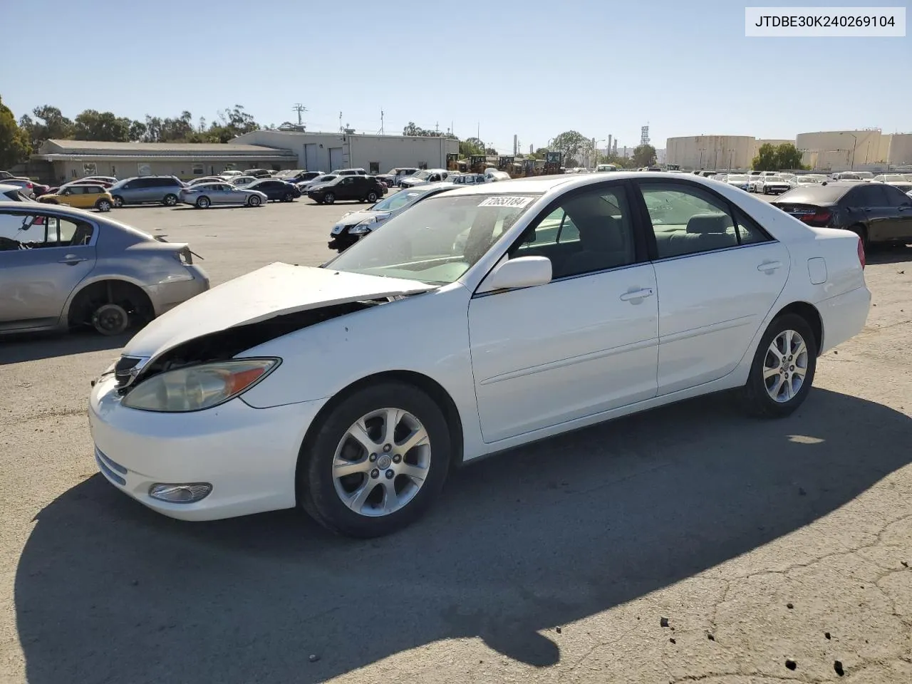 2004 Toyota Camry Le VIN: JTDBE30K240269104 Lot: 72653184