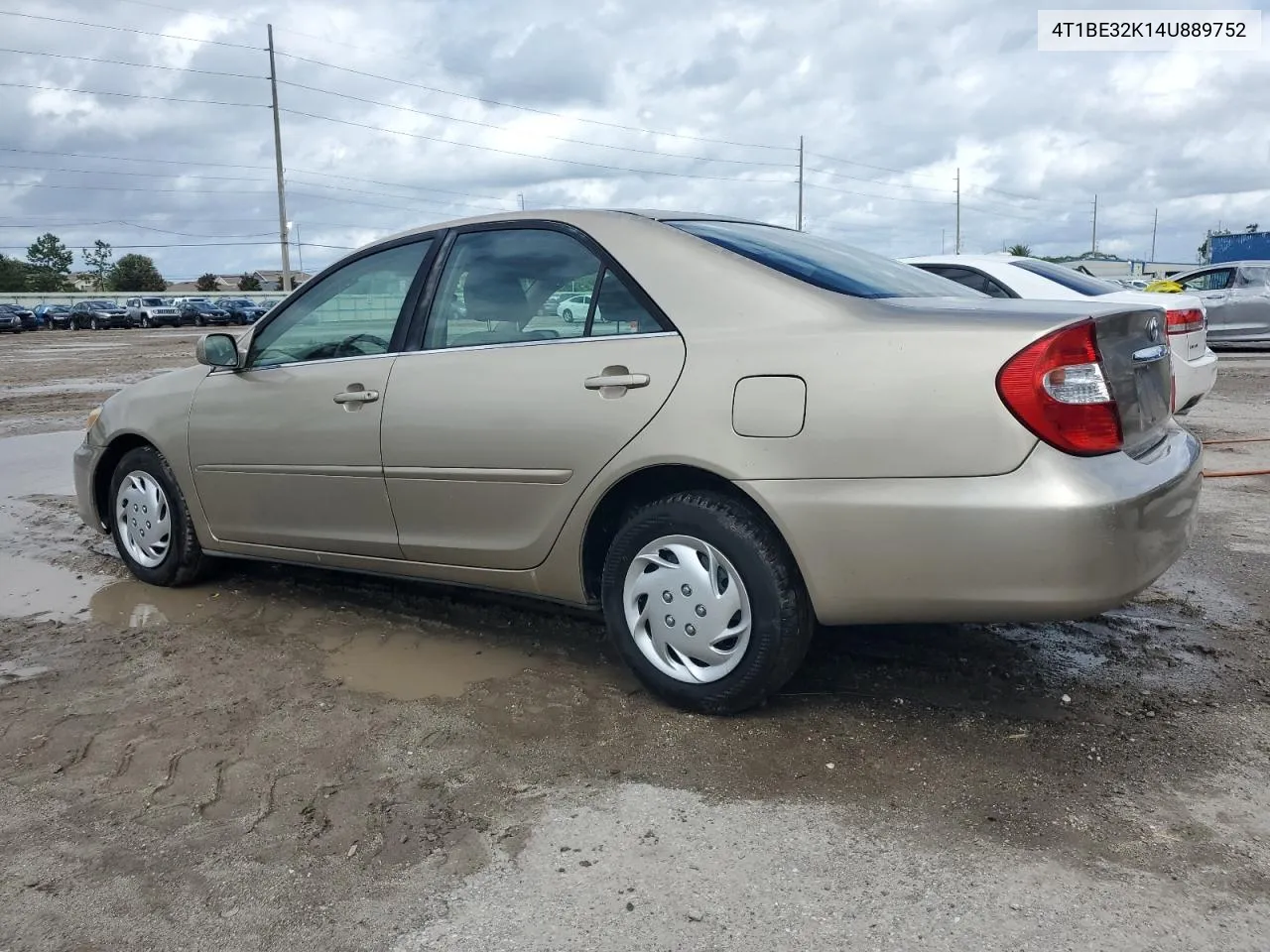 2004 Toyota Camry Le VIN: 4T1BE32K14U889752 Lot: 73363114