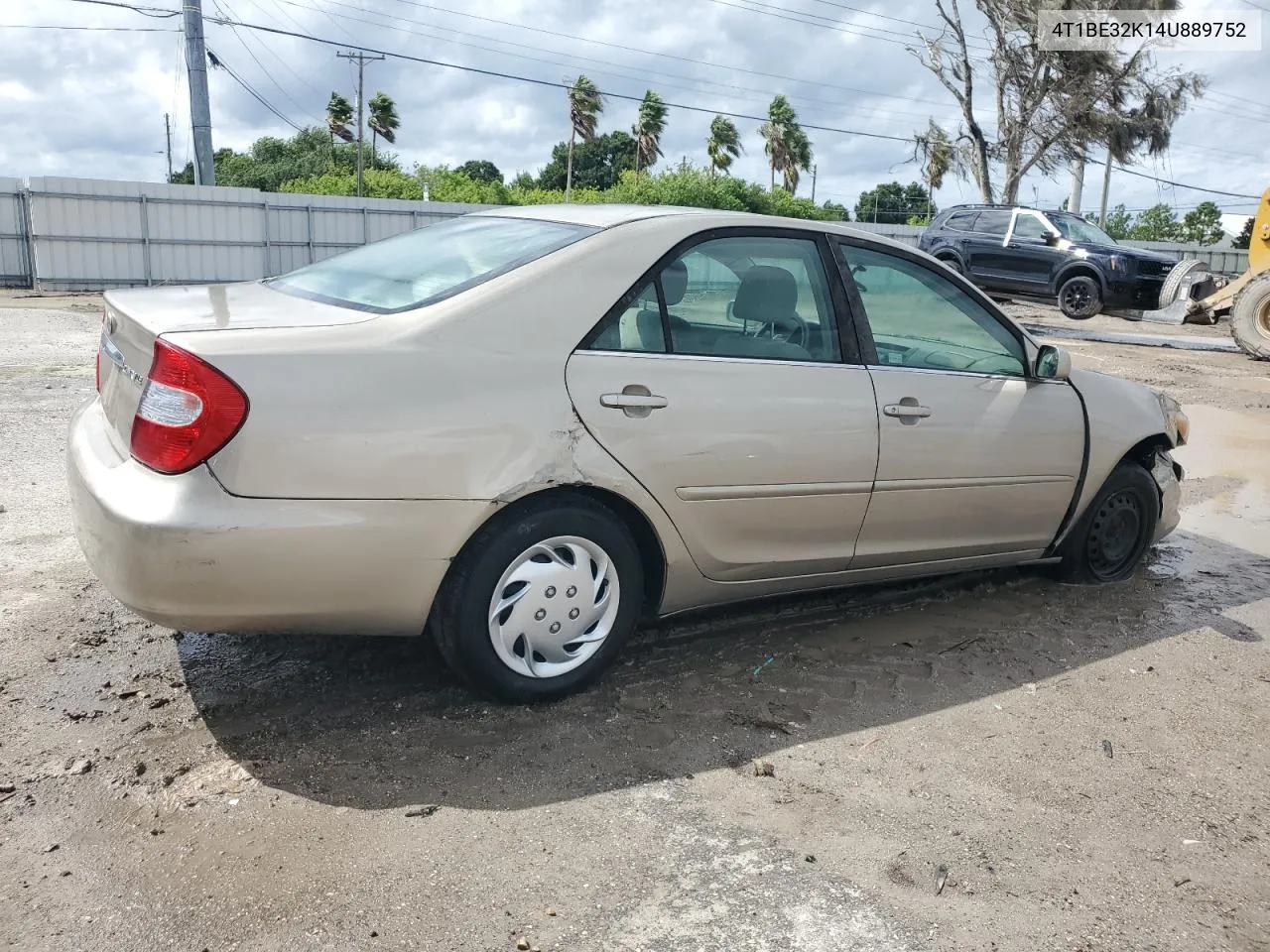 2004 Toyota Camry Le VIN: 4T1BE32K14U889752 Lot: 73363114