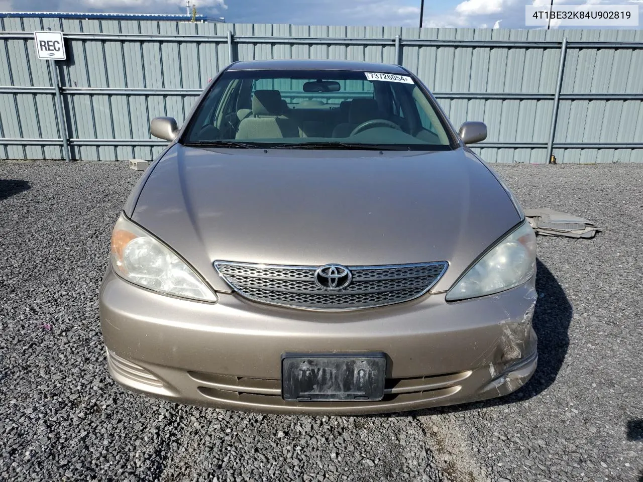 2004 Toyota Camry Le VIN: 4T1BE32K84U902819 Lot: 73726054