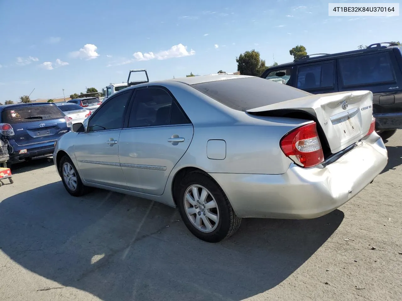 2004 Toyota Camry Le VIN: 4T1BE32K84U370164 Lot: 73811154