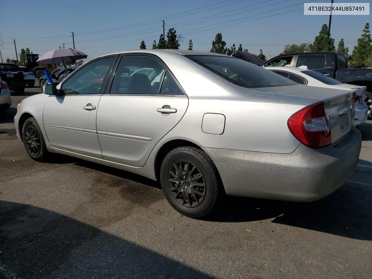 2004 Toyota Camry Le VIN: 4T1BE32K44U857491 Lot: 73895044