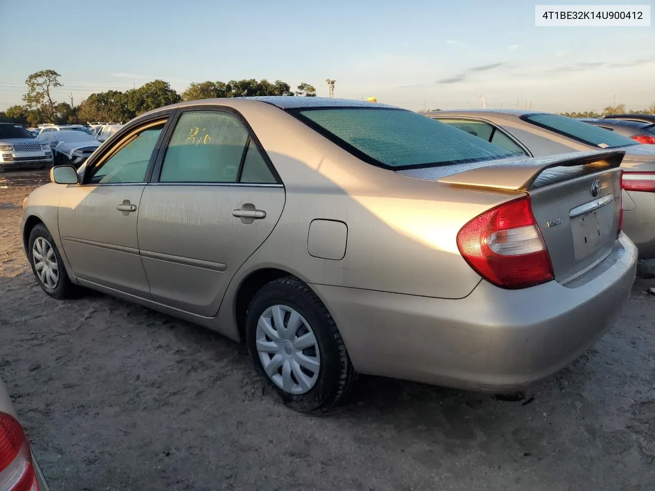 2004 Toyota Camry Le VIN: 4T1BE32K14U900412 Lot: 74038354