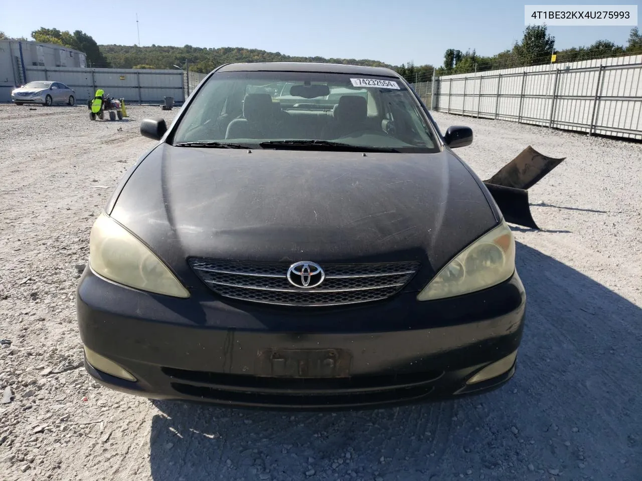 2004 Toyota Camry Le VIN: 4T1BE32KX4U275993 Lot: 74232554